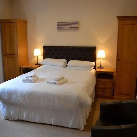 The Temperance Inn, - The Collection Group 3*