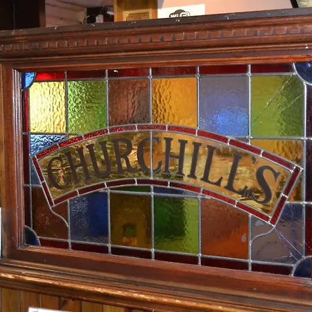 The Temperance Inn, - The Collection Group אורחן