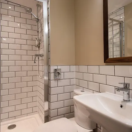 Мини-отель The Temperance Inn, - The Collection Group Эмблсайд